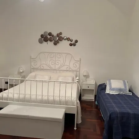 Dimora Eleuthera Naples